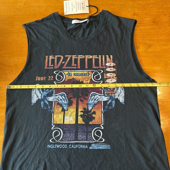 Day Dreamer Rock n Roll series shirt. LED-Zeppelin. Size medium. New w/ tag - Picture 5 of 13